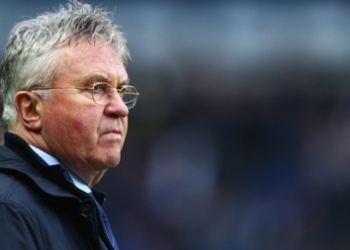 Hiddink jadi Penasihat Chelsea Musim Depan