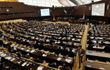 Kemalasan dan Penyimpangan DPR Melalui Kunker Fiktif