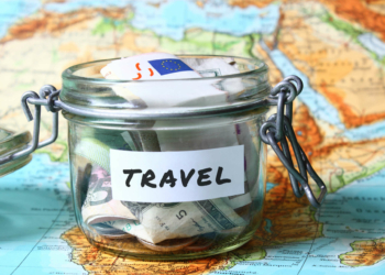 TIPS HEMAT: MENABUNG UNTUK TRAVELING TAHUN INI