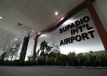 BERITA NASIONAL : Plafon Bandara Supadio Ambruk Melukai Sejumlah Orang
