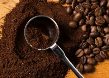 INFO KECANTIKAN: Buat Scrub Bibir Kopi Bahan Alami Cegah Bibir Pecah-pecah