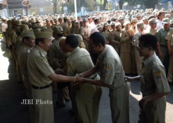 PNS Berprestasi Dapat Tunjangan Lebih dari Pemerintah