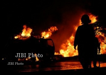 Motif Dendam, Rumah Rumah Warga Gemolong Dibakar Tetangga