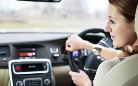 Tips Menghindari Kecelakaan di Jalan Raya