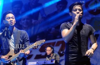 Pilih Noah atau Tipe-X ?