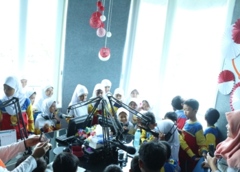 JEDA SETELAH UTS, SISWA-SISWI SD MUHAMMADIYAH 16 KARANGASEM SURAKARTA KUNJUNGI SOLOPOS