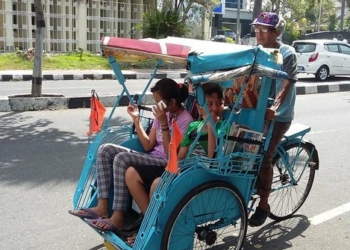 Gubernur yang Meluruskan Soal Rencana ‘Hidupkan’ Becak : Rutenya di Perkampungan