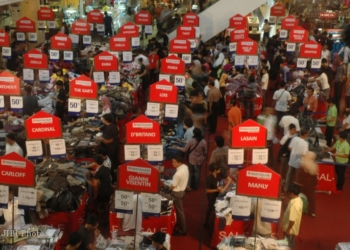 Ikuti Cara Ini atau Anda Bisa Gelap Mata saat Banjir Diskon di Mall
