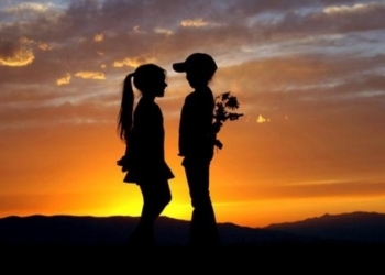 Cara Romantis Menyatakan Cinta, Kamu Pilih yang Mana? (Seri I)