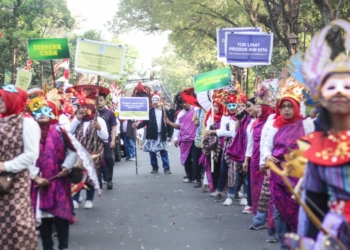Sentra IKM Semanggi Unjuk Gigi Meriahkan Karnaval Pembangunan Solo