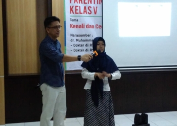 Parenting Program SD Muhammadiyah PK Kottabarat Kupas Tuntas Virus Corona
