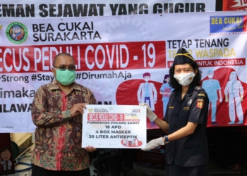 Bea Cukai Bagikan APD ke Puskesmas