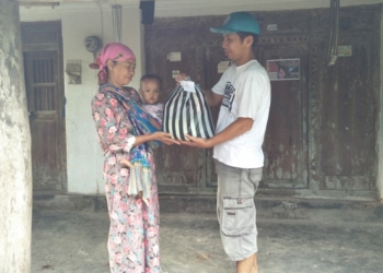 SRS Bagi Sembako Bagi Warga Terdampak Pandemi Corona