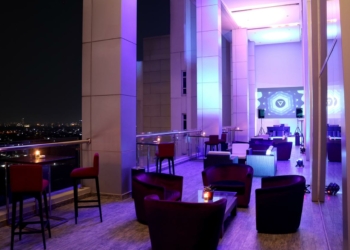 Hangout Asyik Nikmati Sunset di Ketinggian 80 Meter