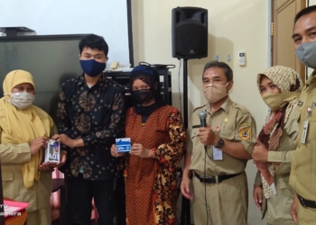 bantuan handphone baznas solo