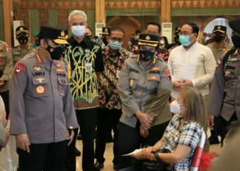 Kapolri Acungi Jempol Program Vaksinasi Jateng
