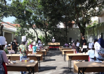 Belajar Bikin Pizza Bareng Keluarga di Canting Londo Kitchen