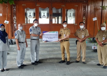Jasa Raharja Jateng Serahkan Bantuan 785 Pohon Penghijauan untuk Kota Solo