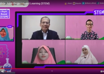 Hebat! Siswi SD Di Solo Ini Jadi  Narasumber Webinar Kemendikbud