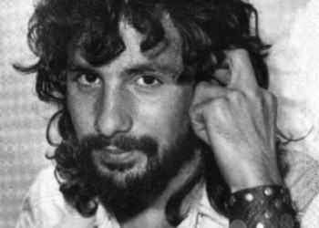 Cat Stevens sang pemilik lagu Wild World