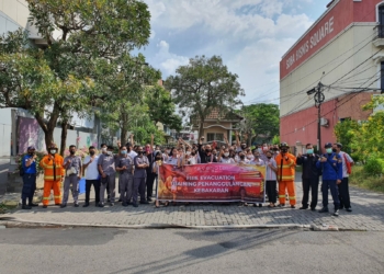 Tingkatkan Keamanan, Favehotel Solo Baru Gelar Simulasi Penanggulangan Kebakaran