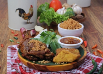 Ayam Penyet Ria