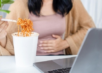 Perut Mual Saat Berpuasa? Berikut Beberapa Tips Mengatasinya
