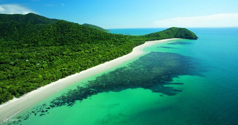 Pantai Berbahaya di Dunia