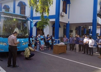 Jalan-Jalan Pakai Bus Trip Wisata Edukasi Soloraya, Harus Dicoba Nih Sob!