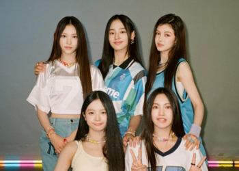 girl grup NewJeans (soompi.com)