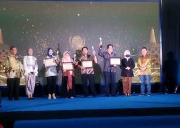 Radio Solopos FM Raih Anugerah KPID 2022
