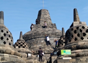 Wisatawan Boleh Naik ke Candi Borobudur Pada Libur Nataru