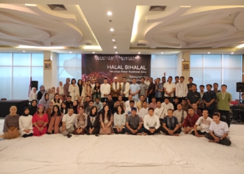 Keluarga besar Favehotel Solo (Manahan Solo dan Solo Baru) mengadakan kegiatan halal bihalal di Rosemary Meeting Room Favehotel Solo Baru, Selasa (09/05/2023). (Foto: Favehotel Solo)