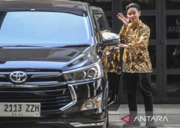 KIM Tampilkan Prabowo-Gibran ke Publik saat Daftar Pilpres ke KPU