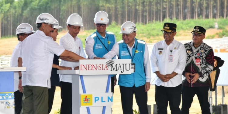Presiden Groundbreaking Pembangunan PLTS PLN 50 MW di IKN Nusantara, Hadirkan 100% Energi Bersih
