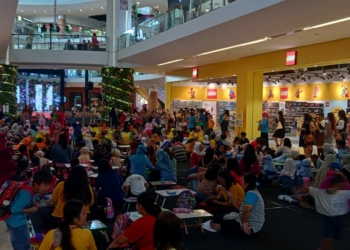 Spektakuler, 1000 Anak Ikuti Colouring Festival di The Park Mall Solo