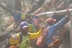 Pipa Air Bersih Meleleh Akibat Kebakaran di Puncak Lawu, Pemkab Karanganyar Siapkan 750 Batang Pengganti