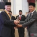 Presiden FIFA Terima Bintang Jasa Pratama dari Presiden Jokowi