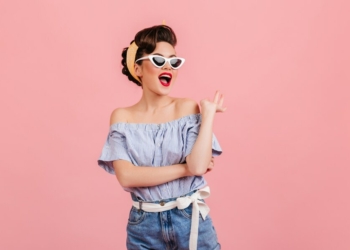 Fashion Jadul Yang Tetap Keren Dipakai Saat Ini