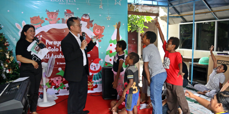 Berbagi Suka Cita, Lorin Solo Hotel Rayakan Natal di Panti Asuhan