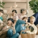Kostum Grup BTS Hingga LE SSERAFIM Dipamerkan di Museum Grammy