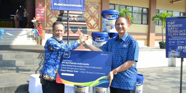 Pemerintah Kota Solo Bersama AkzoNobel Indonesia Perindah Pasar Klewer Melalui Program Let’s Colour