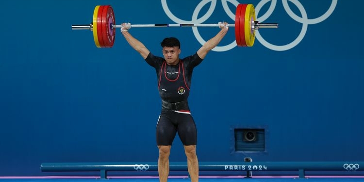 Peraih Medali Emas Angkat Besi Olimpiade Paris 2024