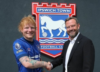 Ed Sheeran Beli Saham Klub Sepak Bola Asal Inggris Ipswich Town, Jadi ‘Bos’ Pemain Timnas Indonesia Elkan Baggot