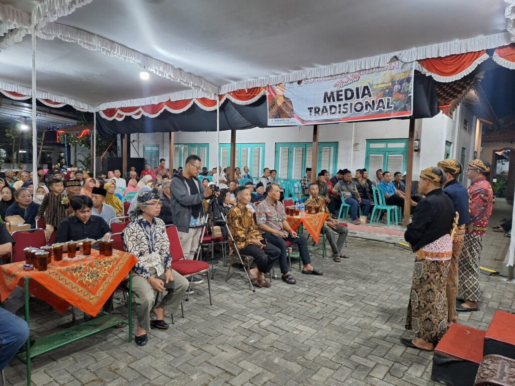 ketua dprd jateng sumanto
