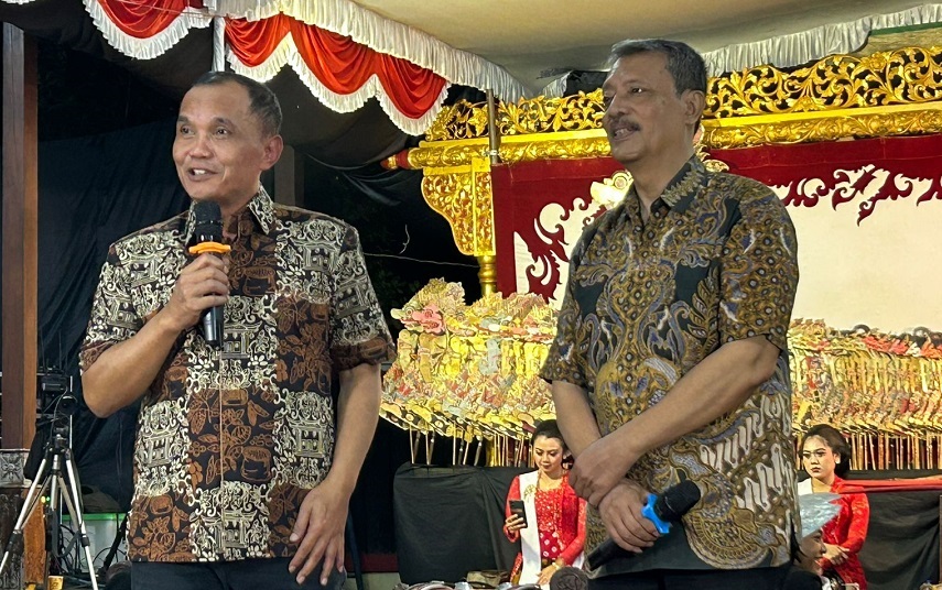 wayang kulit dprd jateng