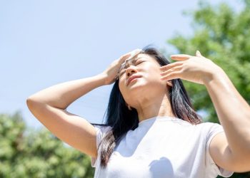 Cara Hindari Migrain Akibat Cuaca Panas