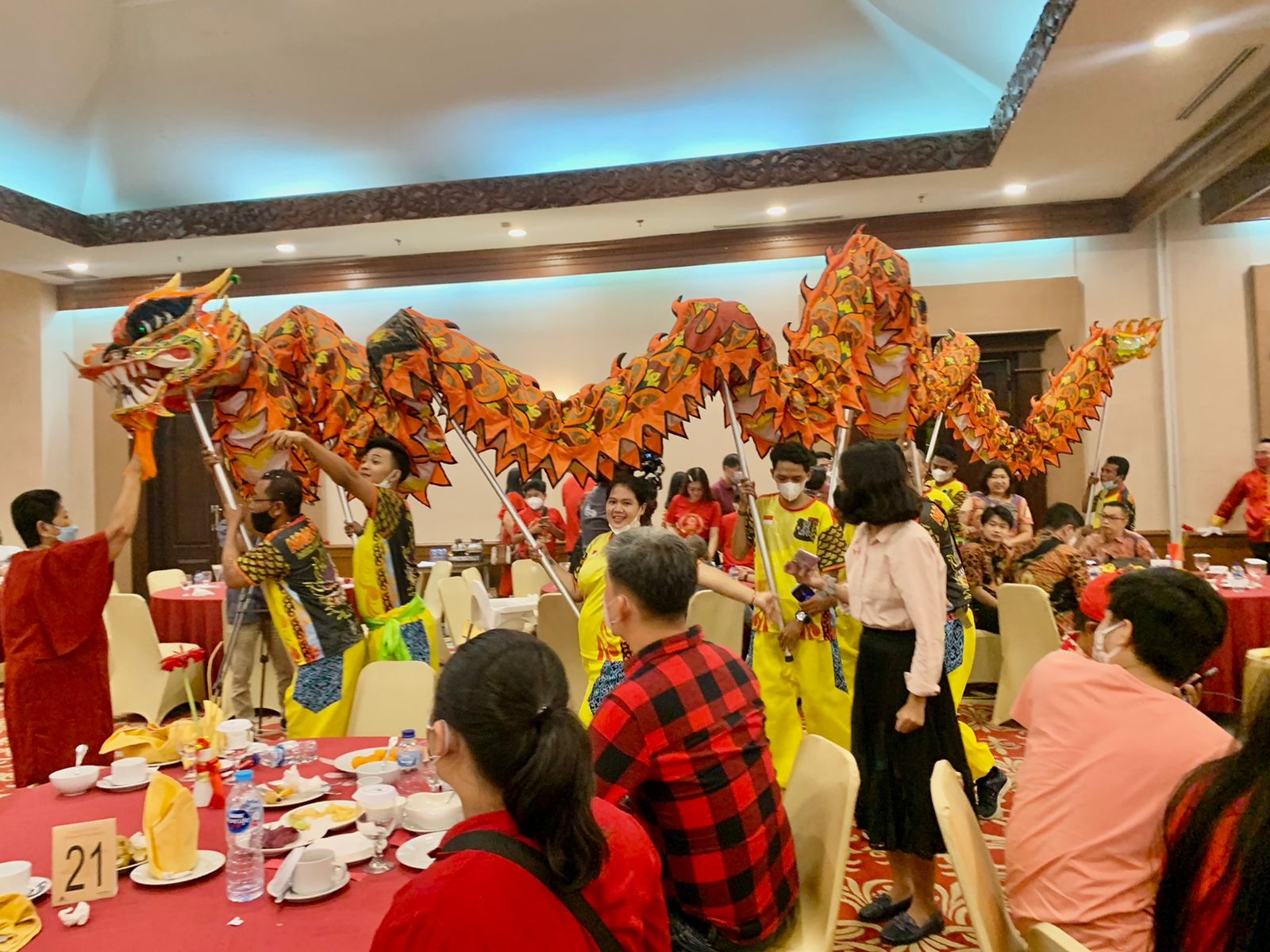 Keseruan Imlek Di The Sunan Hotel Solo Dari Barongsai Sampai Fortune Teller Radio Solopos Fm 9877